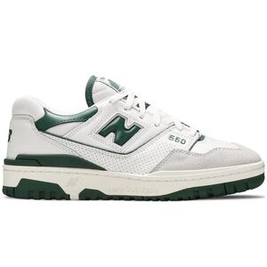 New Balance 550 (unisex) green and white. Size 4 (men) 5.5 women.
